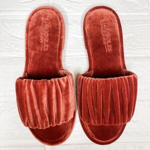 Aerosols Jamaica Ruched Slide Sandal (Women)
Size 6, Color: Brick/Reddish